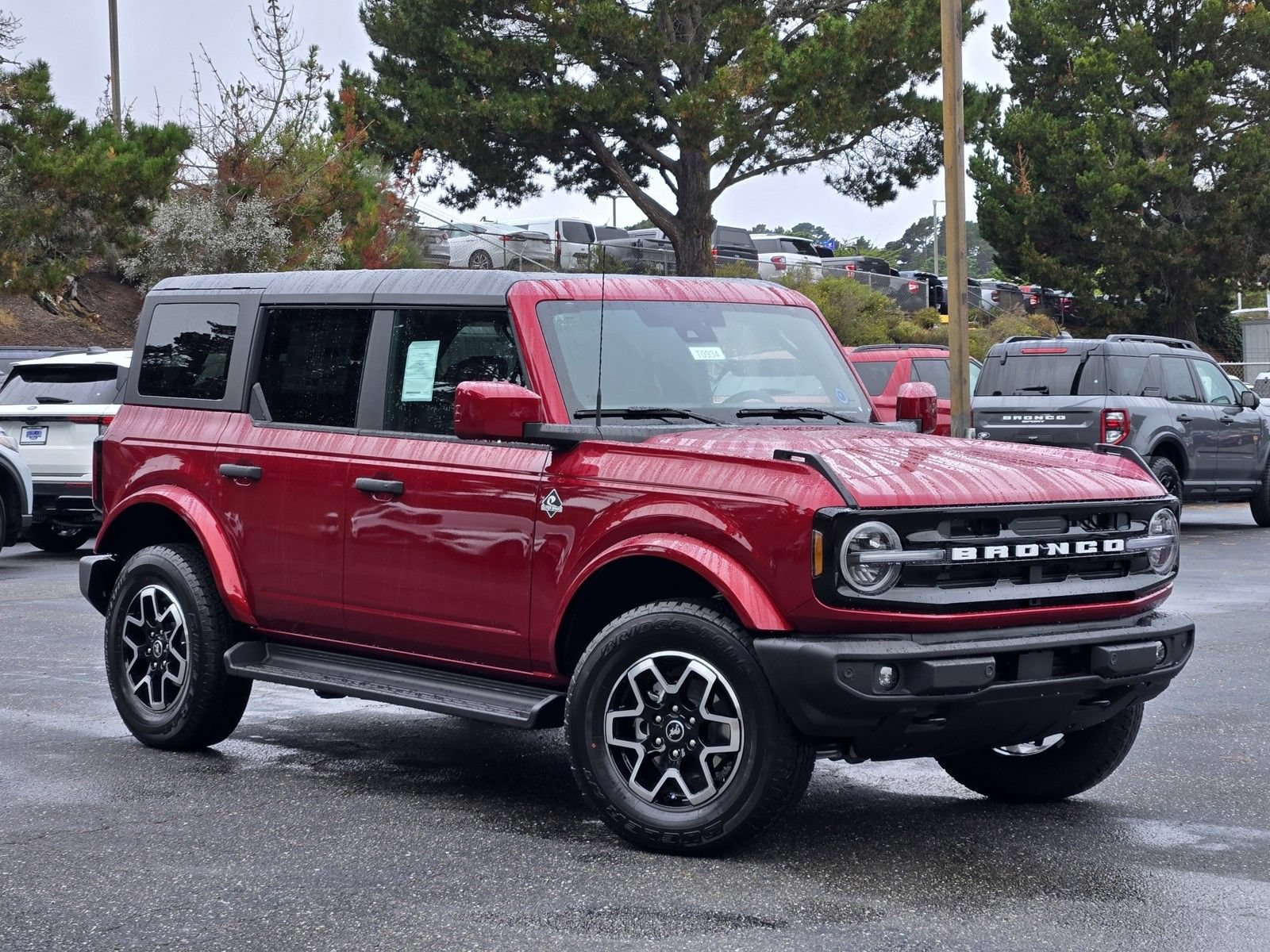New 2026 Ford Bronco Outer Banks AWD/4WD image 2
