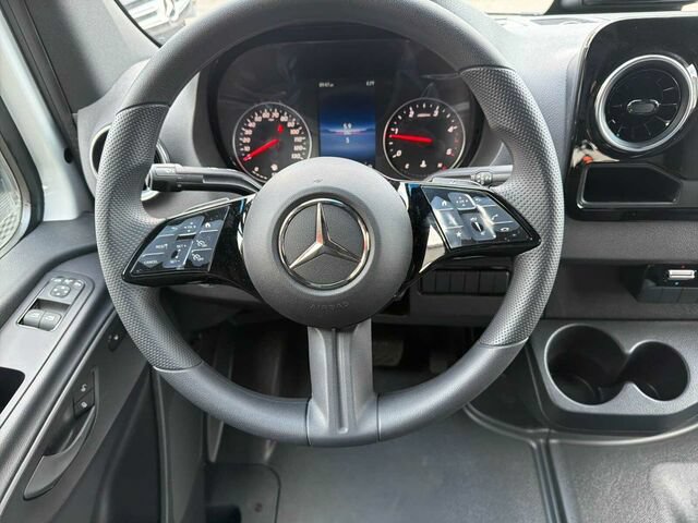 New 2026 Mercedes-Benz Sprinter 2500 image 13