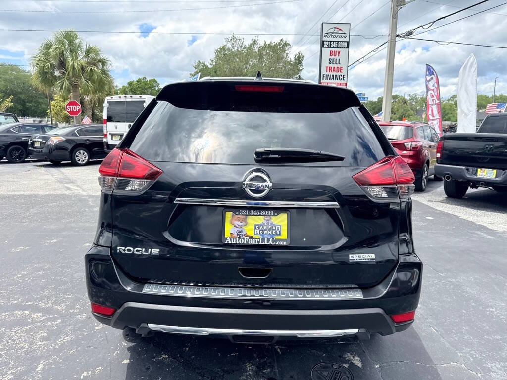 Used 2019 Nissan Rogue S w/ Special Edition Package FWD image 5