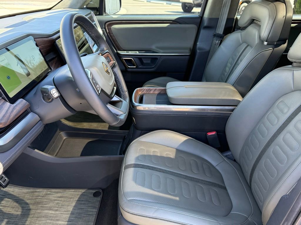 Used 2022 Rivian R1S Launch Edition image 4