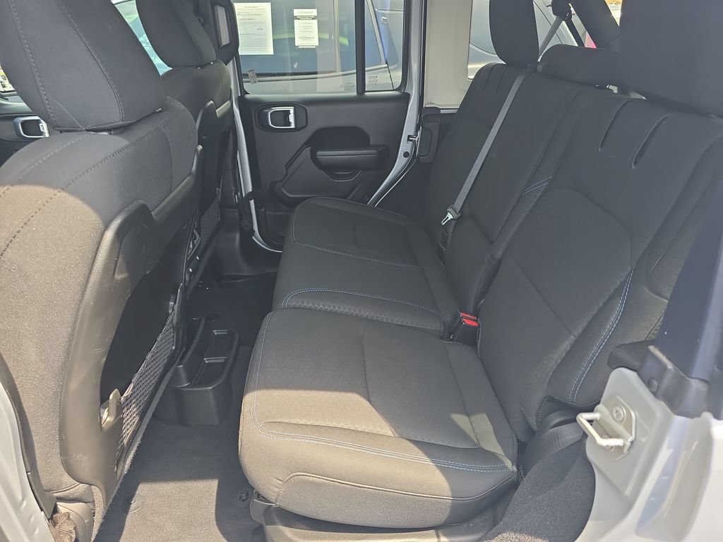 Used 2024 Jeep Wrangler Unlimited Rubicon 4xe AWD/4WD image 14