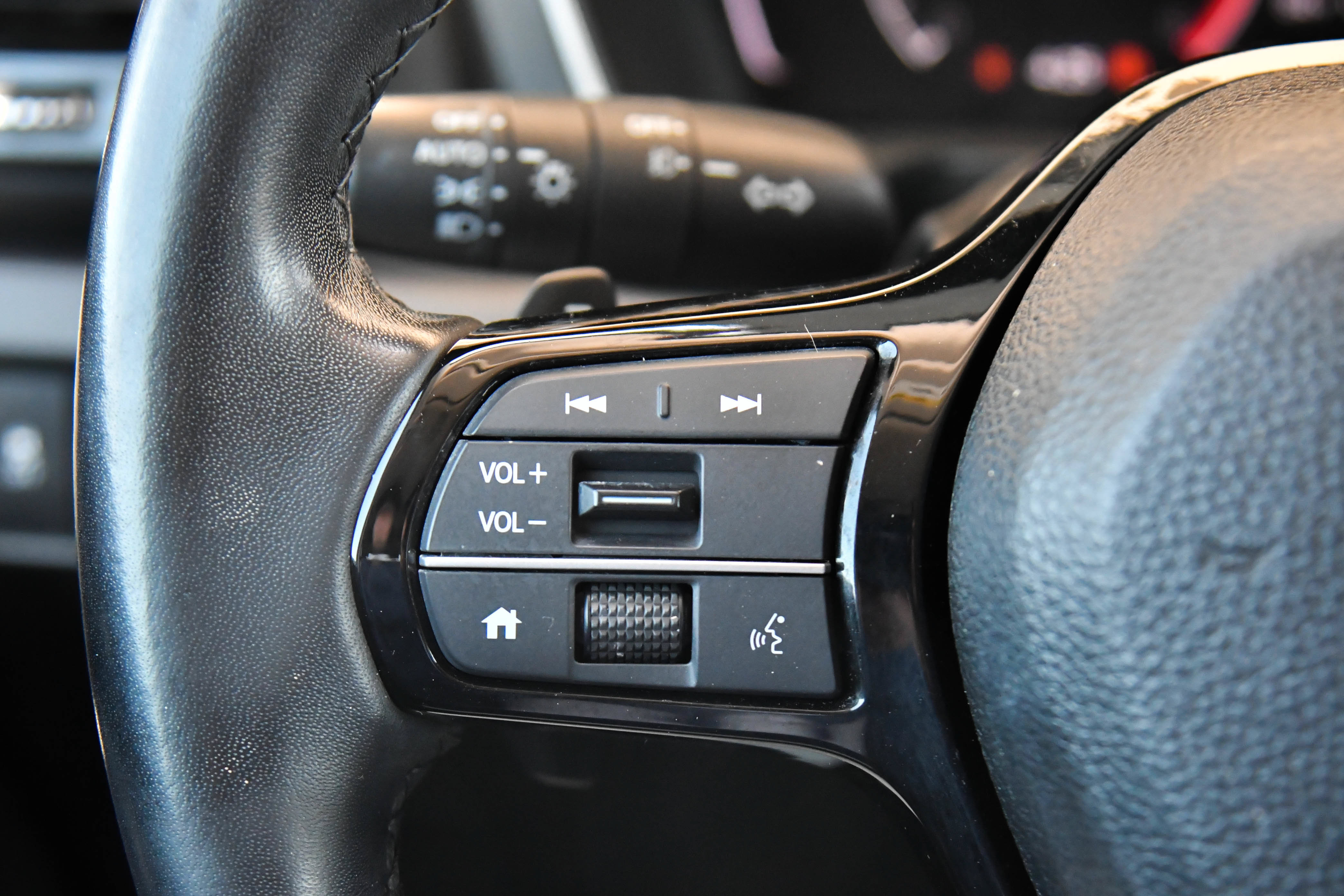 Used 2024 Honda Pilot EX-L image 34