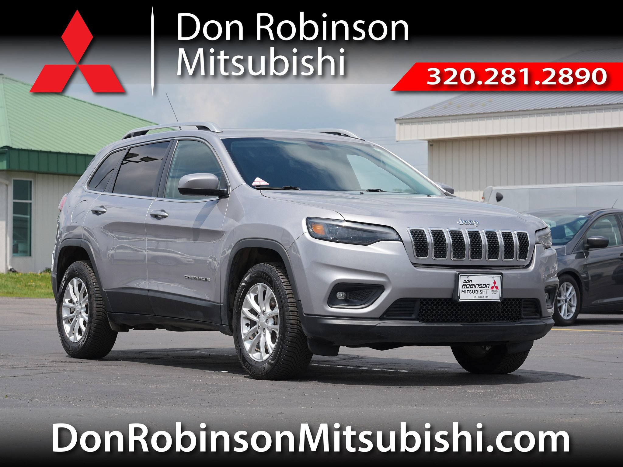 Used 2019 Jeep Cherokee Latitude w/ Popular Appearance Group