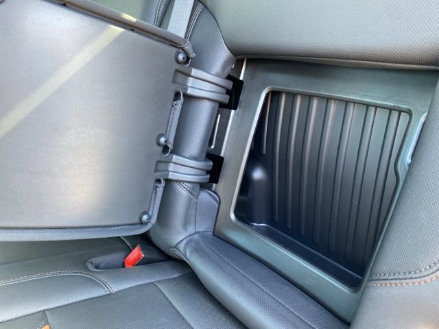 Used 2024 GMC Sierra 2500 AT4 w/ Technology Package image 36