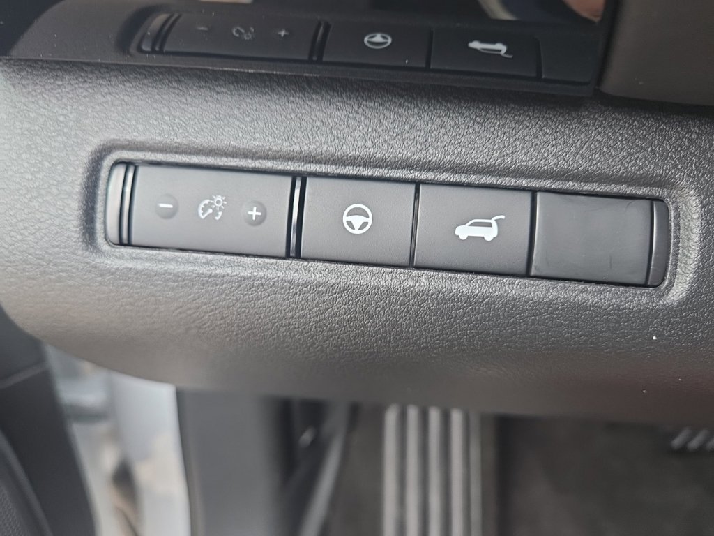 New 2026 Nissan Pathfinder SV FWD image 38
