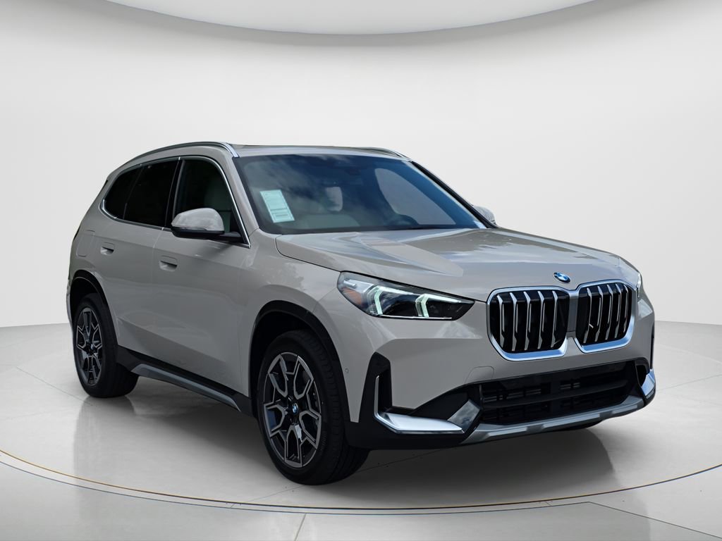 New 2026 BMW X1 xDrive28i AWD/4WD image 3
