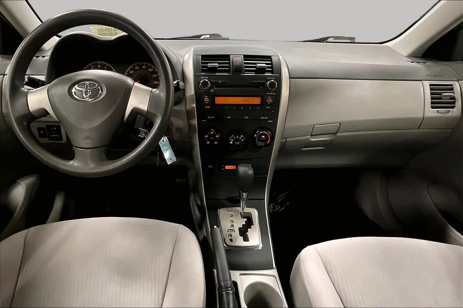 Used 2010 Toyota Corolla LE FWD image 14