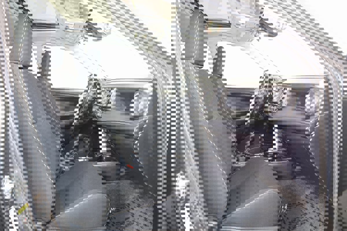 Used 2017 Toyota RAV4 XLE image 11