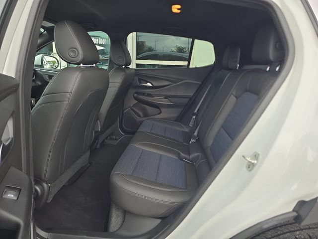 Used 2025 Buick Envista Preferred FWD image 15