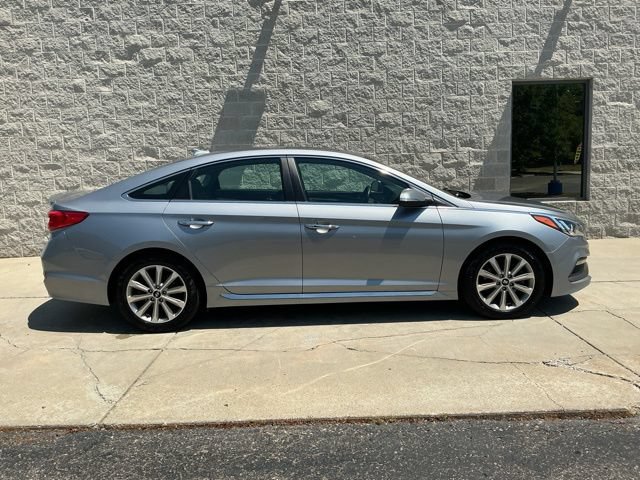Used 2017 Hyundai Sonata Limited FWD image 14