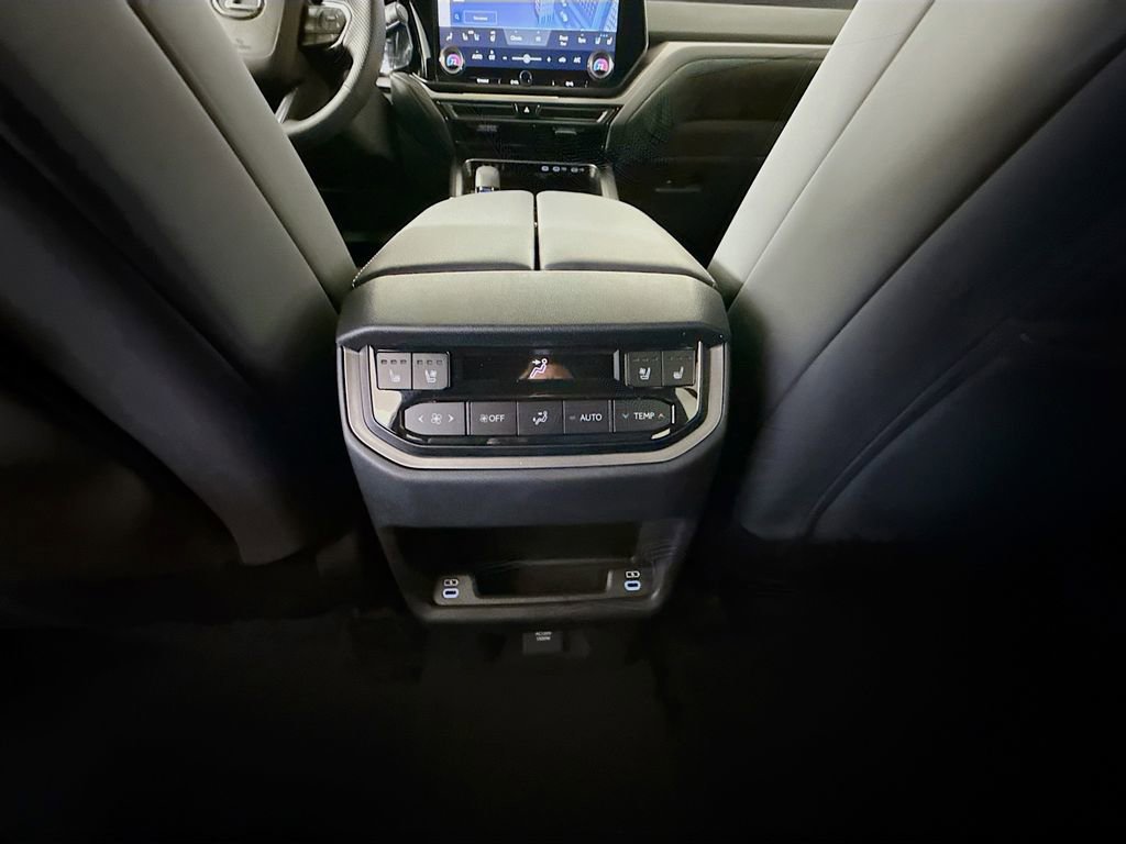 New 2026 Lexus TX 500h AWD image 18