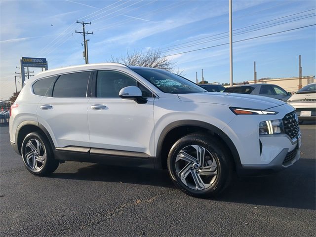 Used 2023 Hyundai Santa Fe SEL image 2