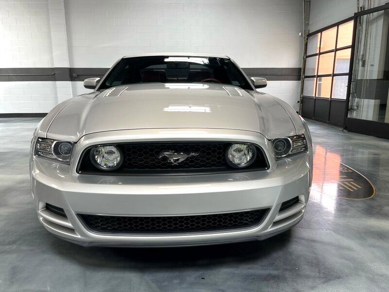 Used 2013 Ford Mustang GT Premium image 5