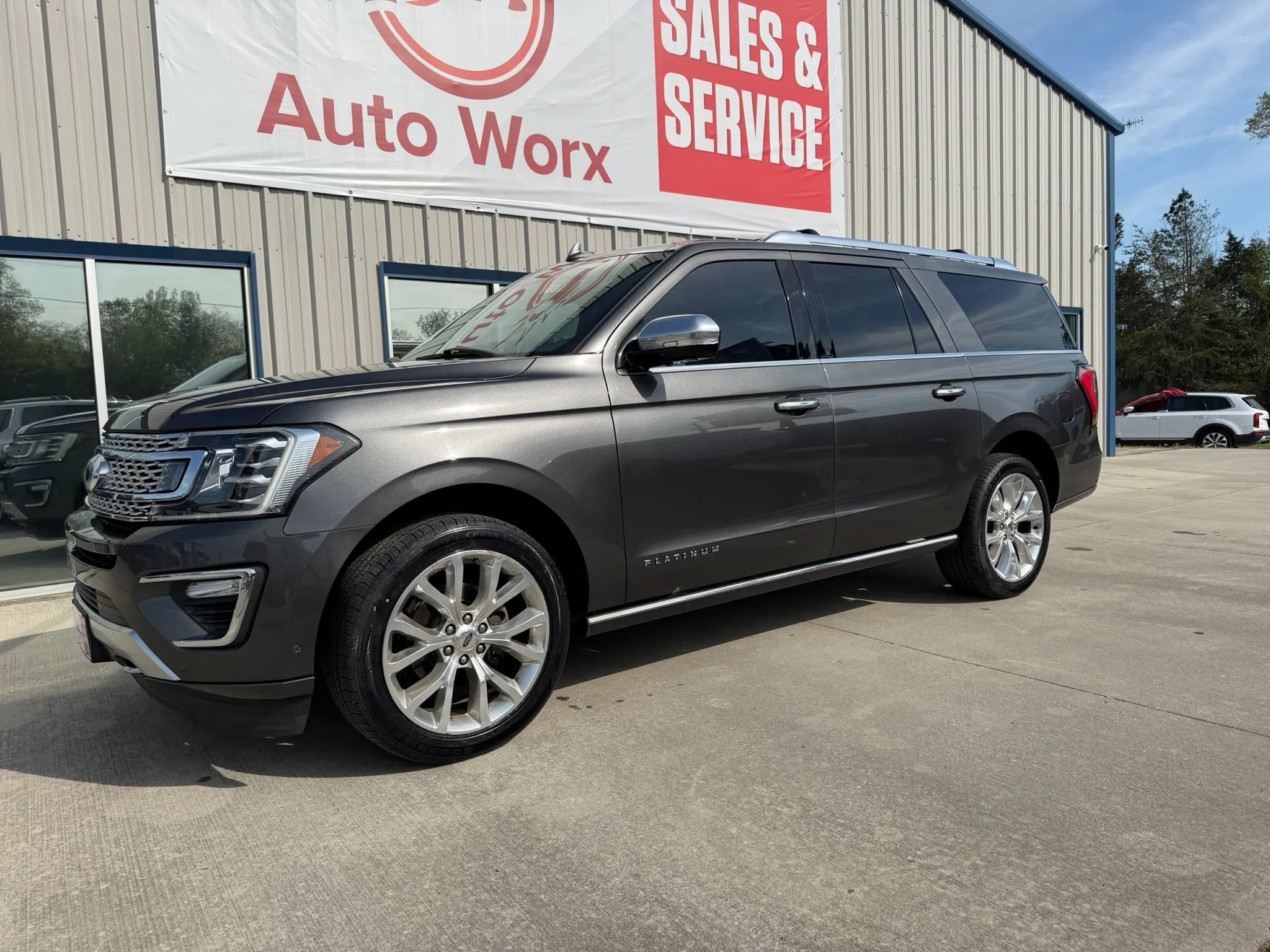 Used 2018 Ford Expedition Max Platinum image 41