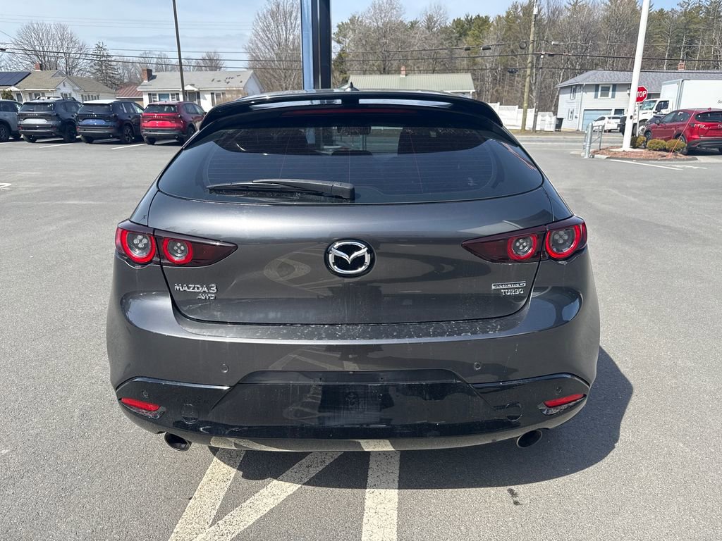 Used 2021 MAZDA MAZDA3 Hatchback w/Premium Plus Pkg image 4