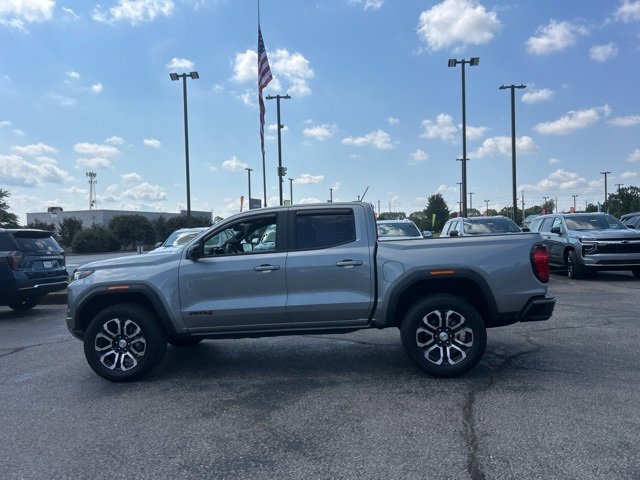 Used 2024 GMC Canyon AT4 w/ Technology Package image 6