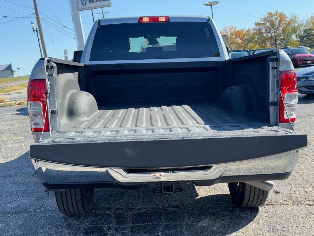 Used 2024 RAM 2500 Big Horn w/ Bed Utility Group image 10