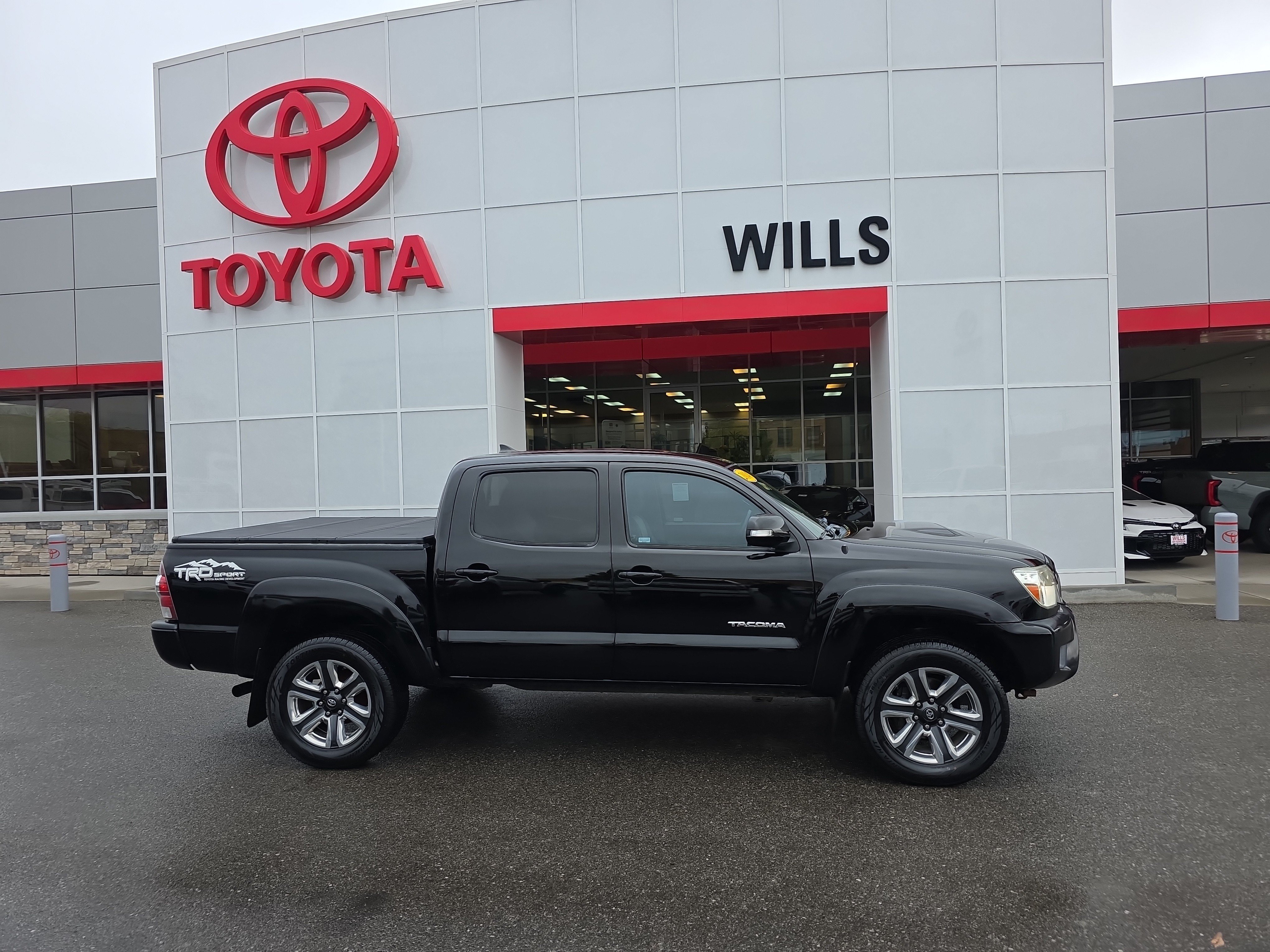 Used 2014 Toyota Tacoma 4x4 Double Cab w/ TRD Sport Package image 1