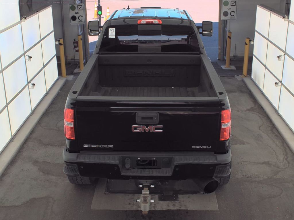 Used 2018 GMC Sierra 2500 Denali w/ Duramax Plus Package image 6