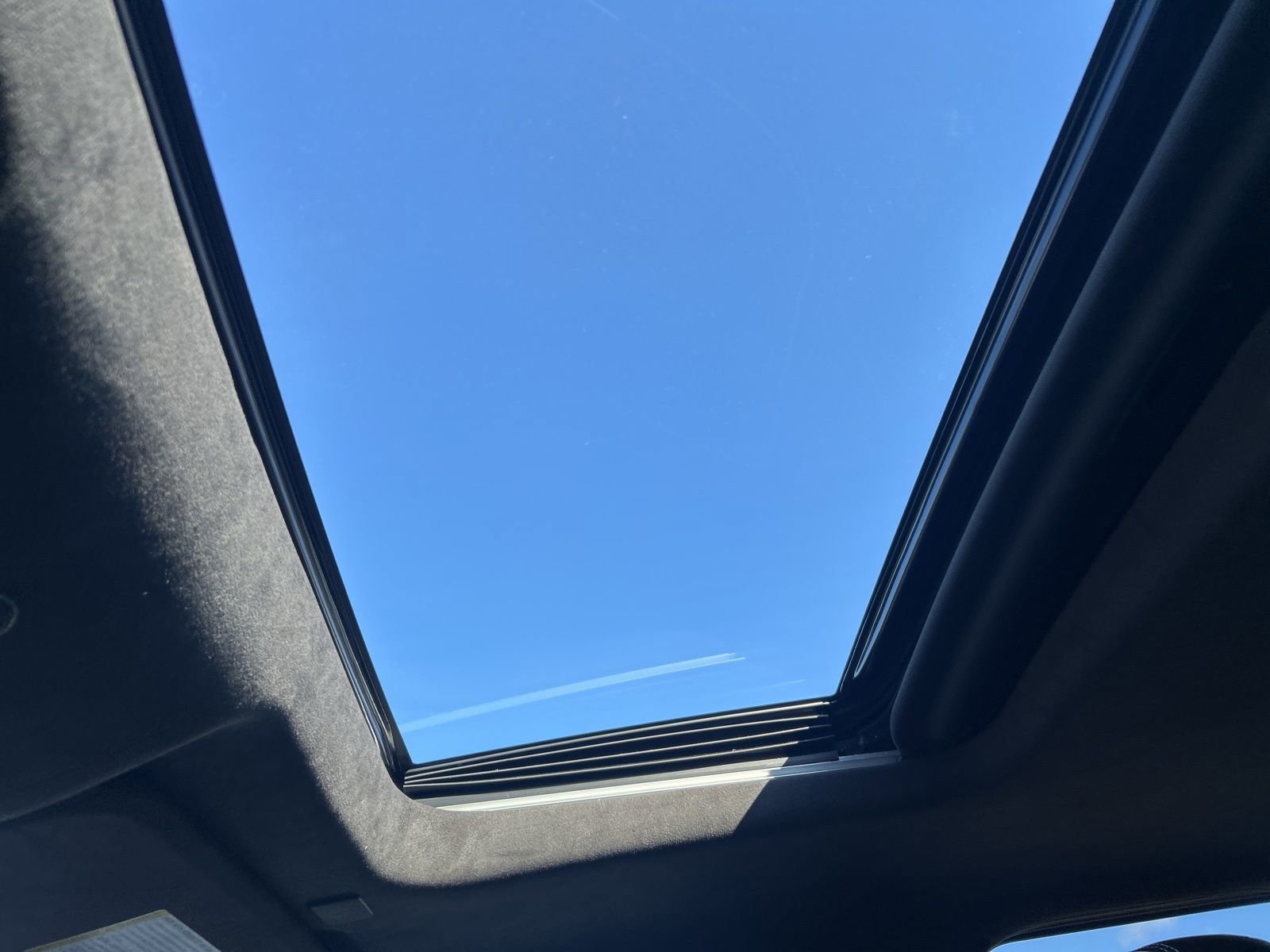 Used 2022 GMC Sierra 1500 AT4X image 18