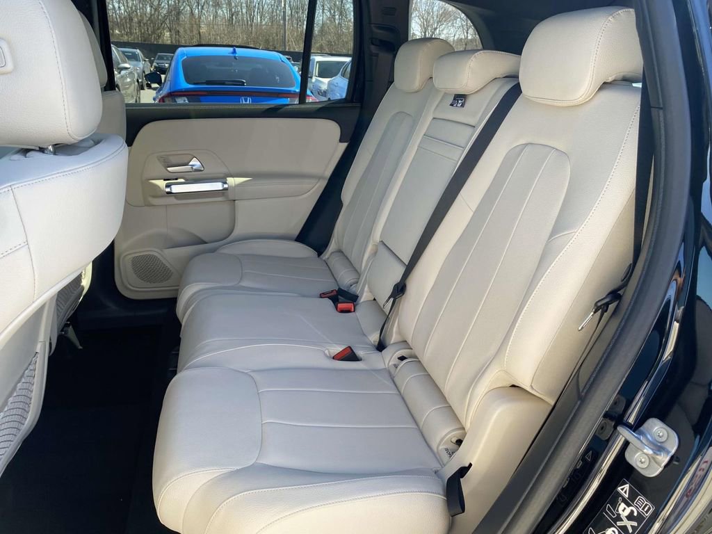 Certified 2025 Mercedes-Benz GLB 250 image 13