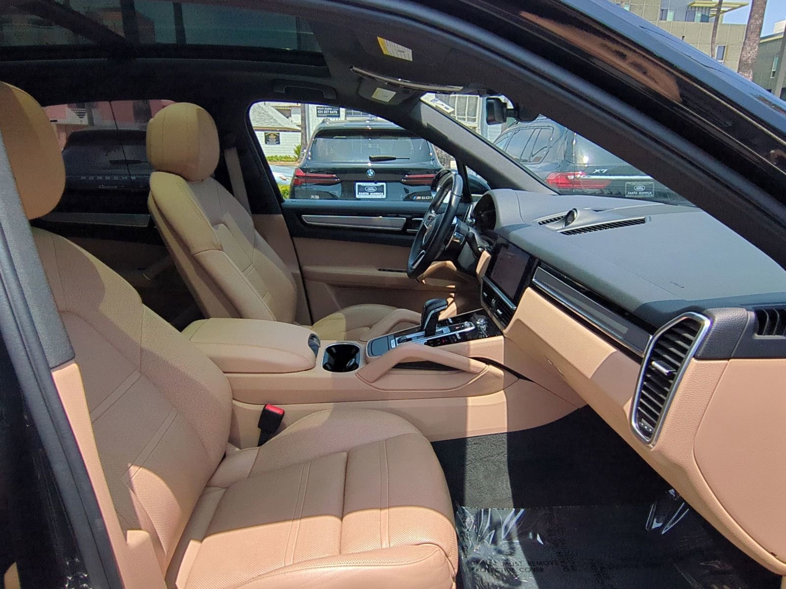 Used 2023 Porsche Cayenne Platinum Edition AWD/4WD image 30
