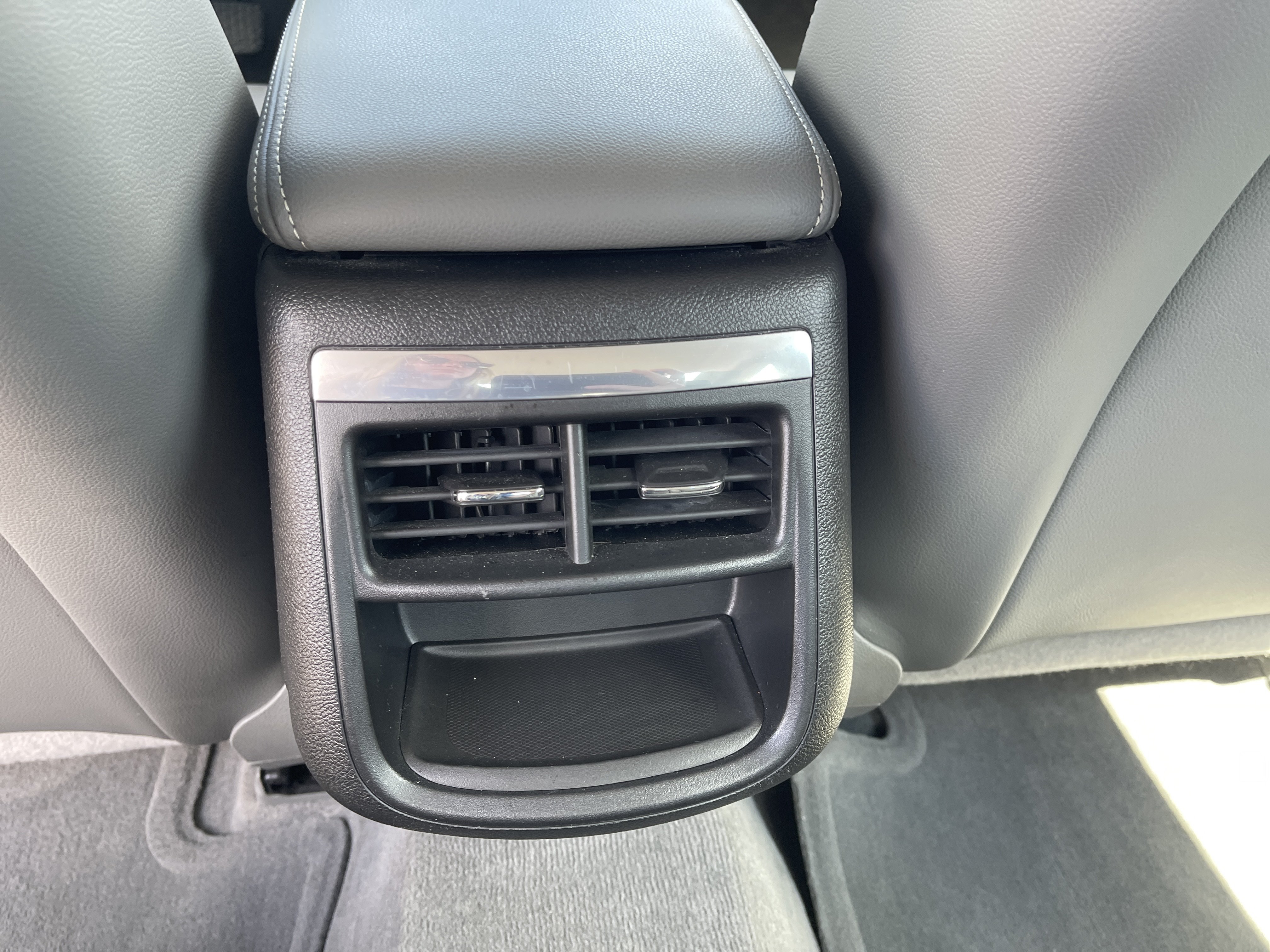 Used 2015 Chevrolet Impala LTZ FWD image 19