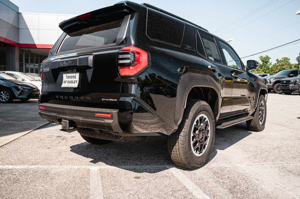 New 2026 Toyota 4Runner TRD Off-Road Premium AWD/4WD image 8