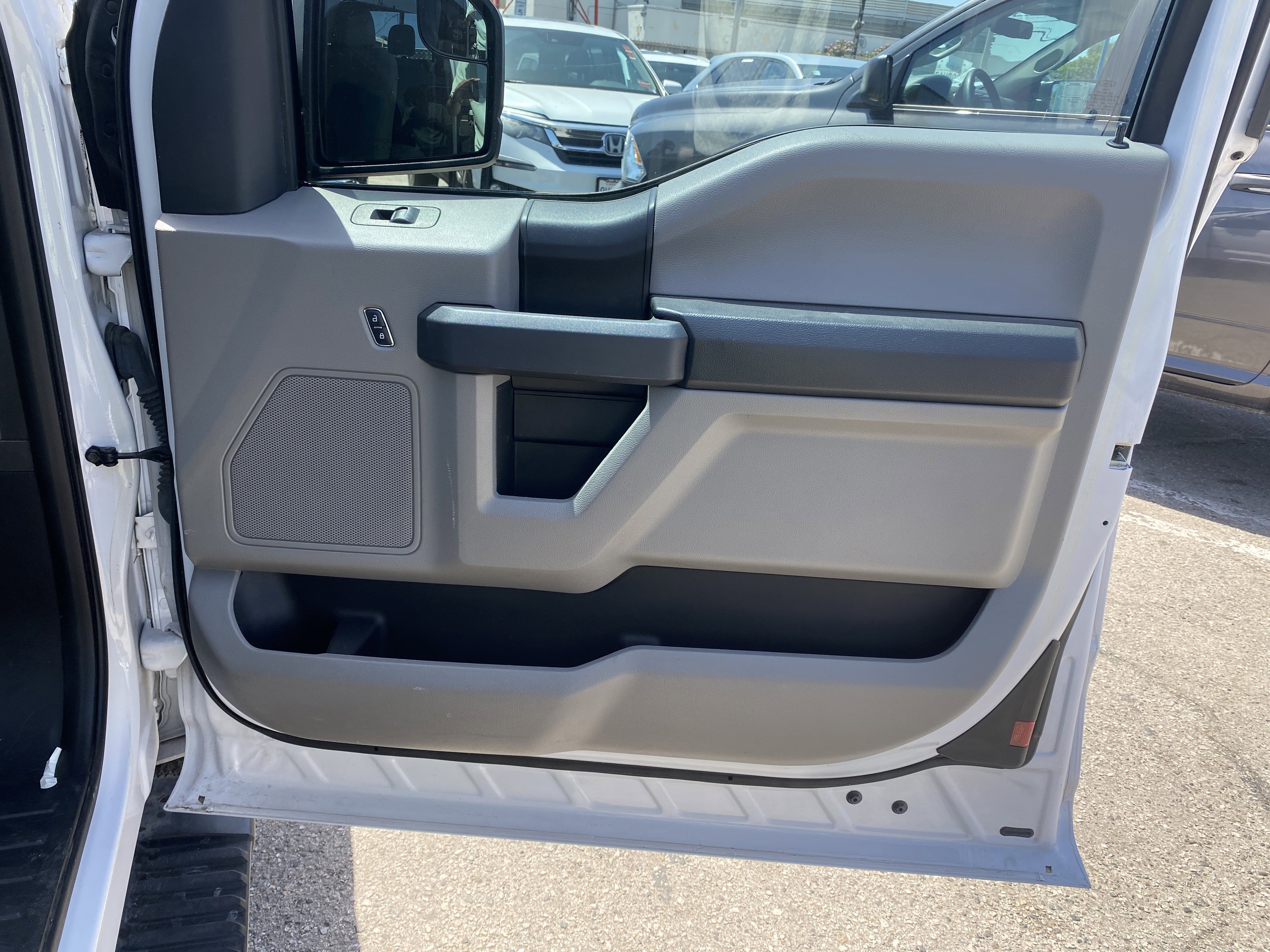 Used 2017 Ford F150 XL w/ Equipment Group 101A Mid image 24