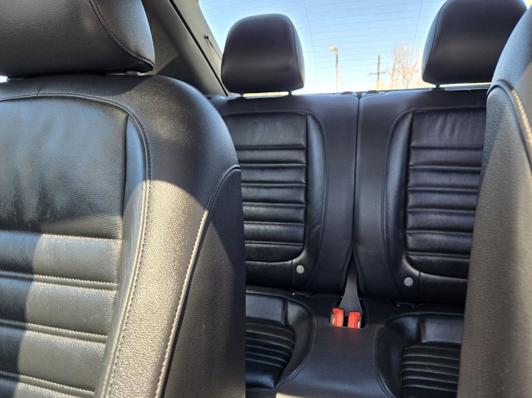 Used 2015 Volkswagen Beetle R-Line image 18