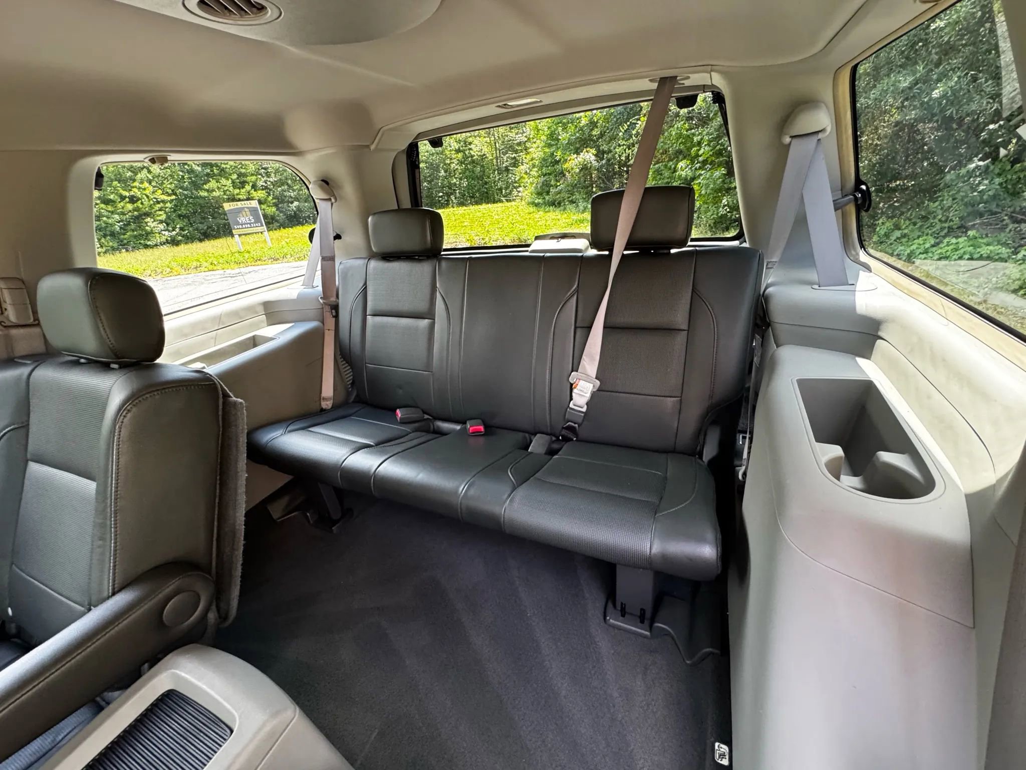 Used 2004 Nissan Armada LE image 20