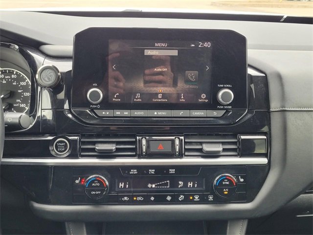 Used 2022 Nissan Pathfinder SV w/ SV Premium Package image 23