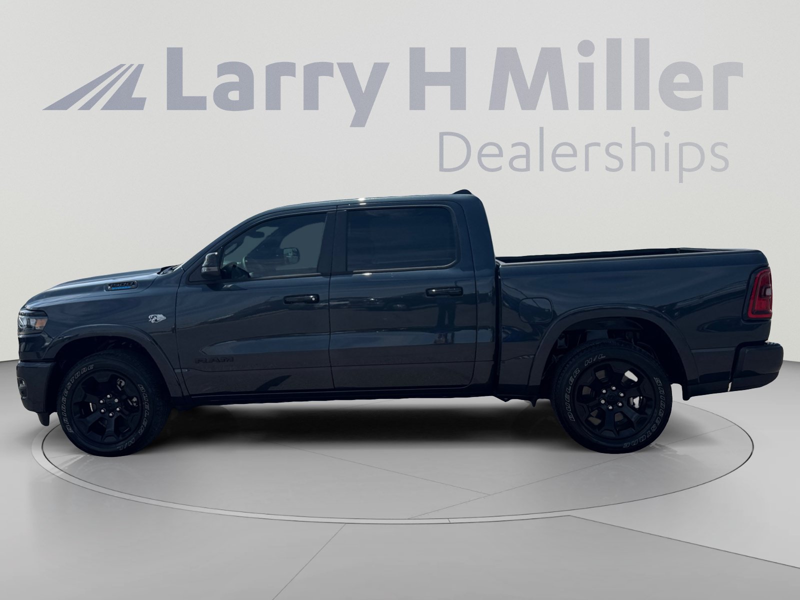 Used 2026 RAM 1500 Big Horn AWD/4WD image 2
