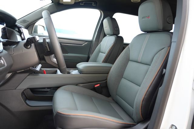 New 2026 GMC Acadia AT4 w/ Luxury Package image 18