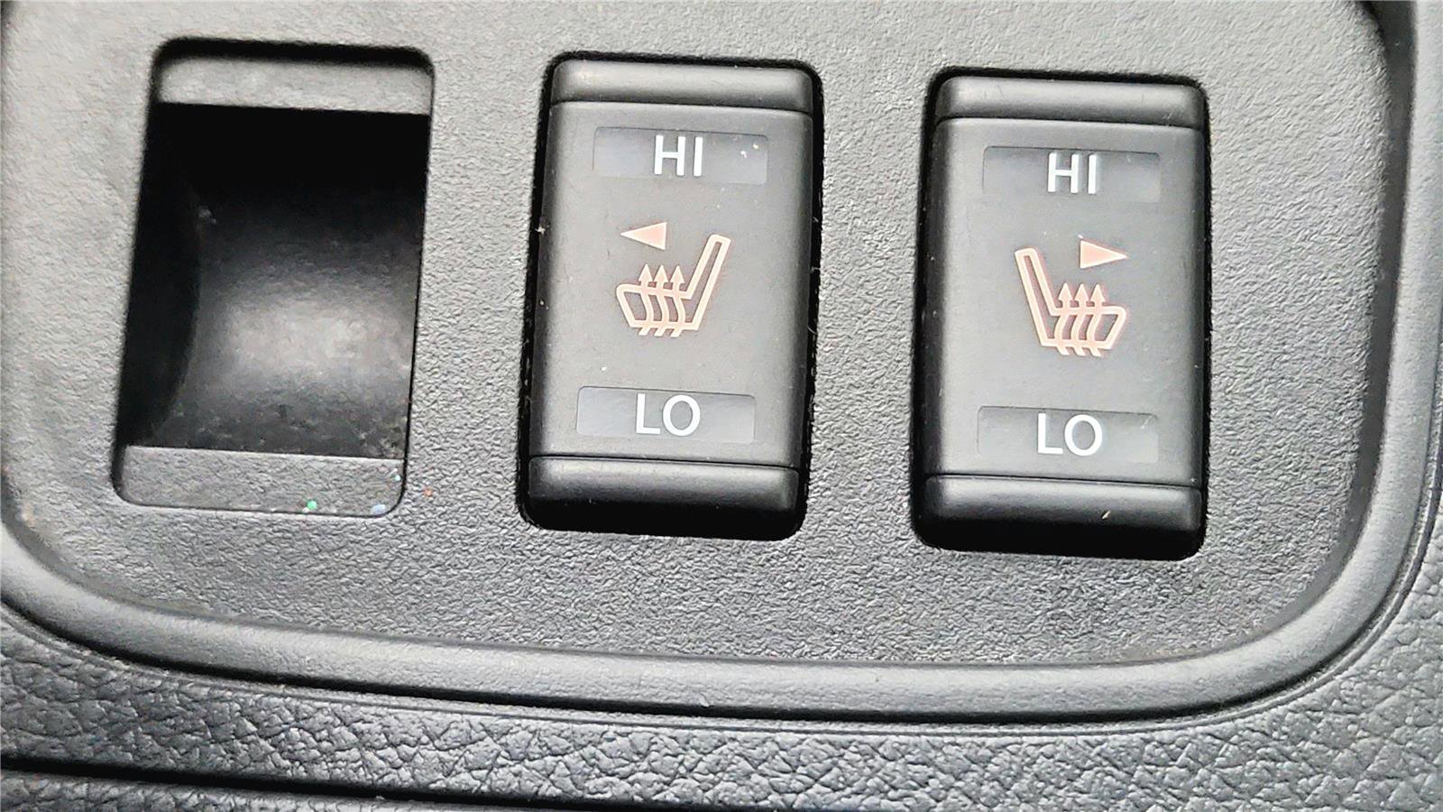 Used 2017 Nissan Sentra SR FWD image 28