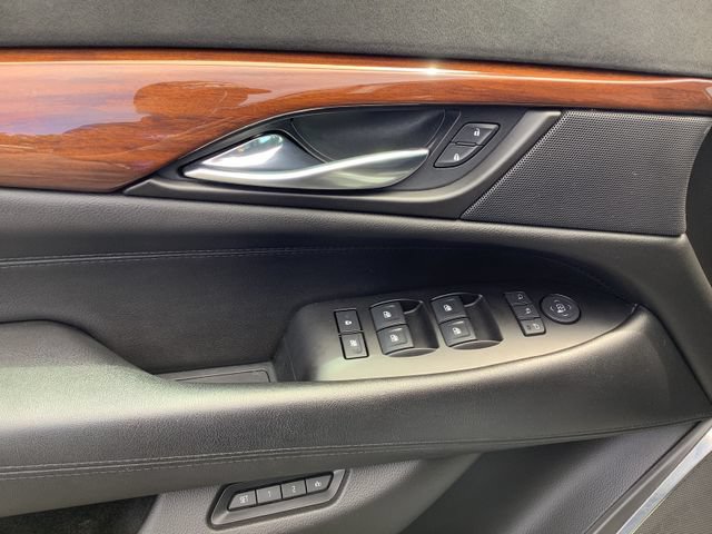 Used 2015 Cadillac Escalade ESV Luxury RWD image 10