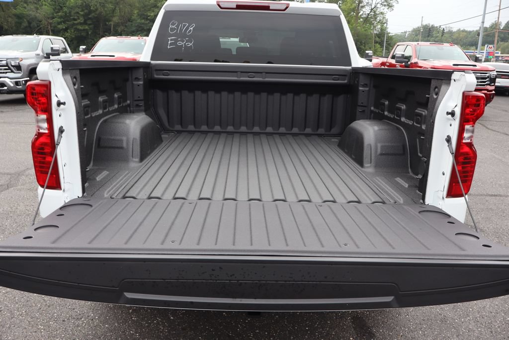 New 2026 Chevrolet Silverado 1500 Custom AWD/4WD image 24