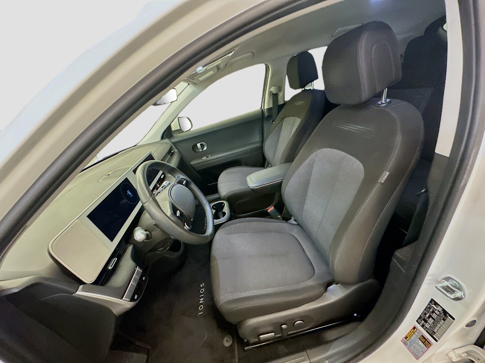 Used 2024 Hyundai Ioniq 5 SEL image 13