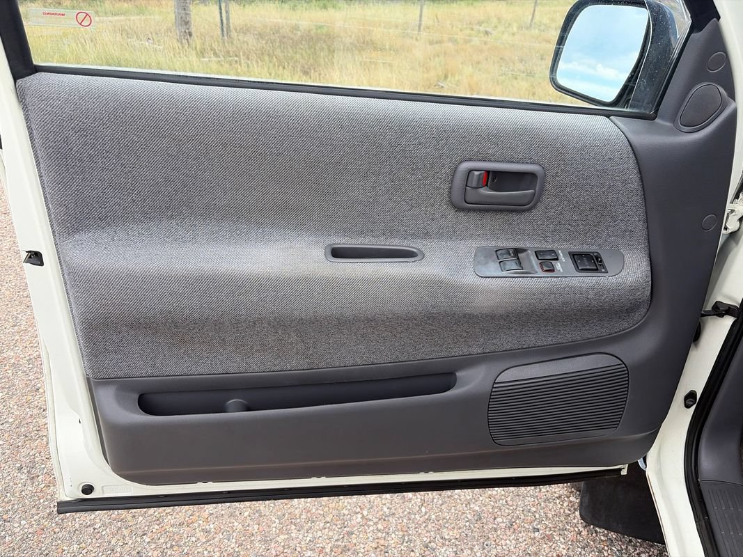 Used 1996 Toyota T100 SR5 AWD/4WD image 9