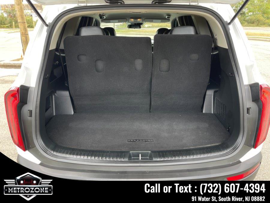 Used 2021 Kia Telluride LX image 19