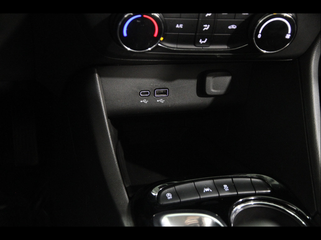 Certified 2024 Buick Encore GX Preferred FWD image 12