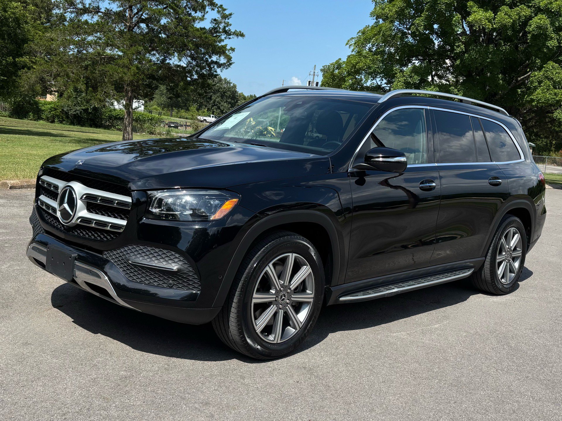 Used 2020 Mercedes-Benz GLS 450 4MATIC image 2