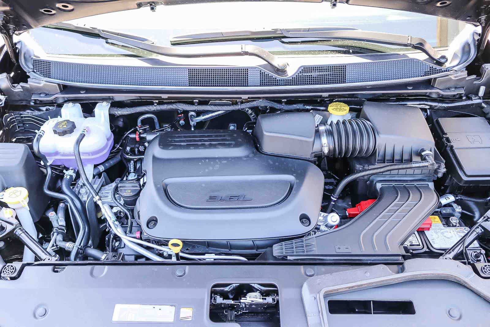 New 2027 Chrysler Pacifica Select FWD image 13