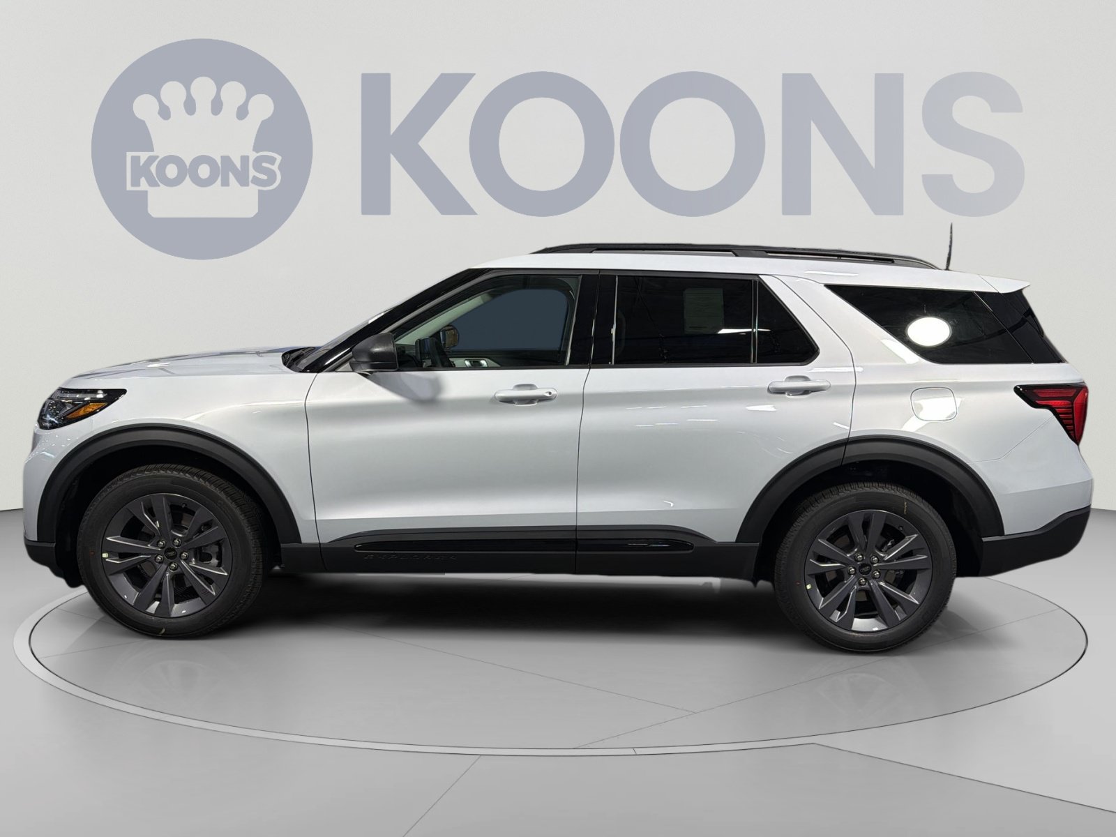 New 2026 Ford Explorer Active w/ Active Comfort Package AWD/4WD image 2