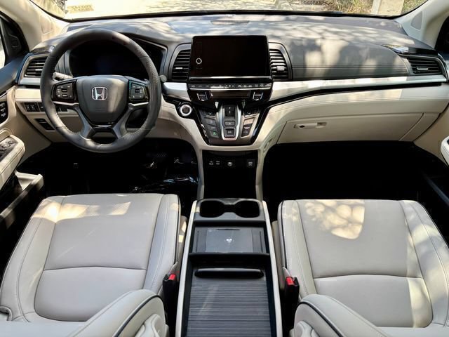 New 2027 Honda Odyssey Touring image 14