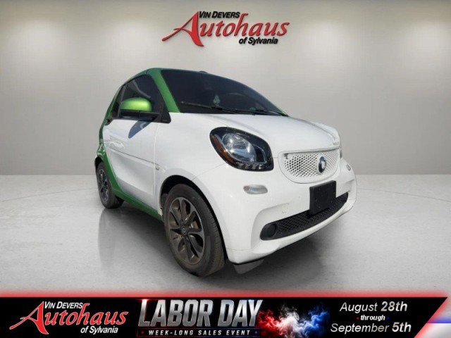 Used 2017 smart fortwo electric drive RWD image 1