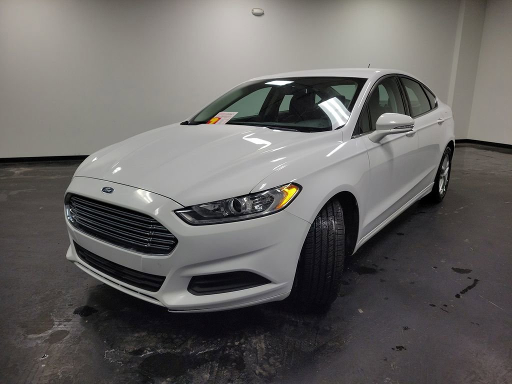 Used 2014 Ford Fusion SE image 5