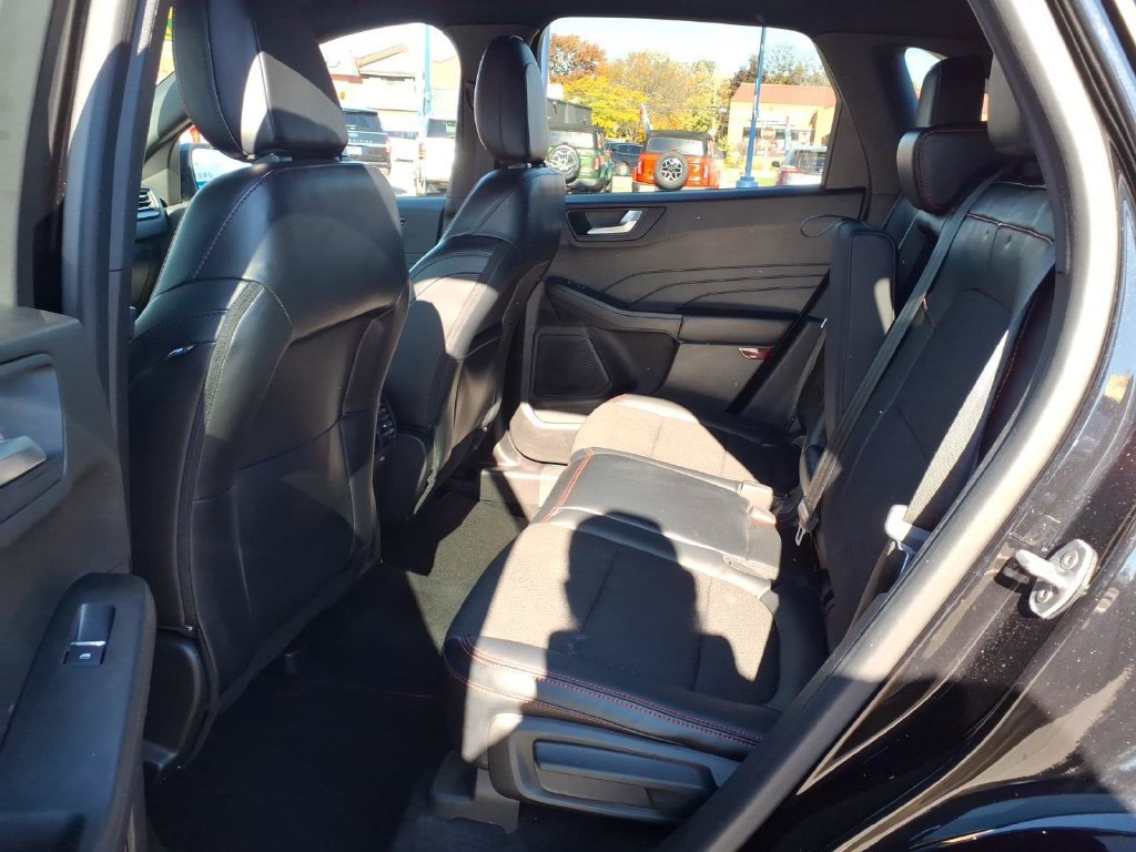 Used 2023 Ford Escape ST-Line Elite AWD/4WD image 10