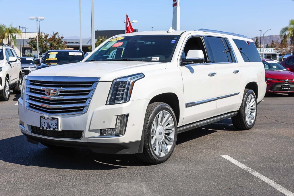 Used 2017 Cadillac Escalade ESV Platinum RWD image 24