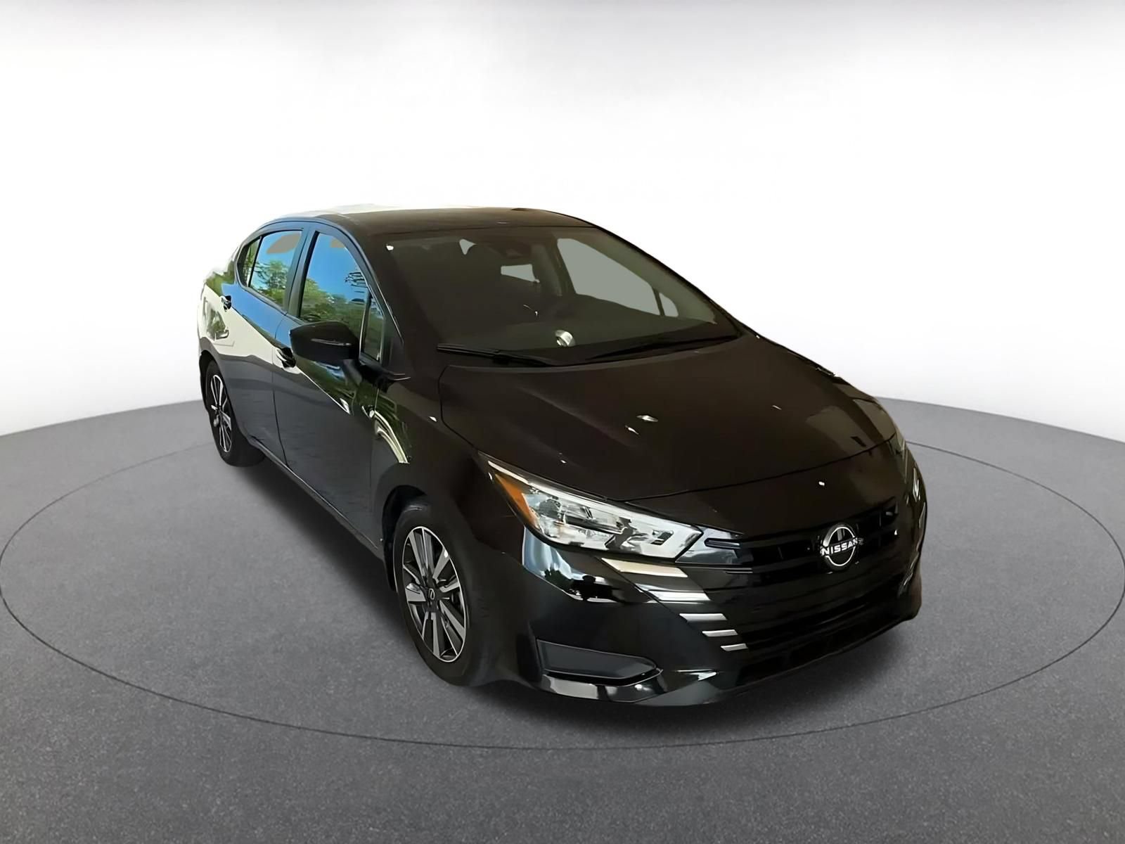 Used 2025 Nissan Versa SV w/ Trunk Package FWD image 3
